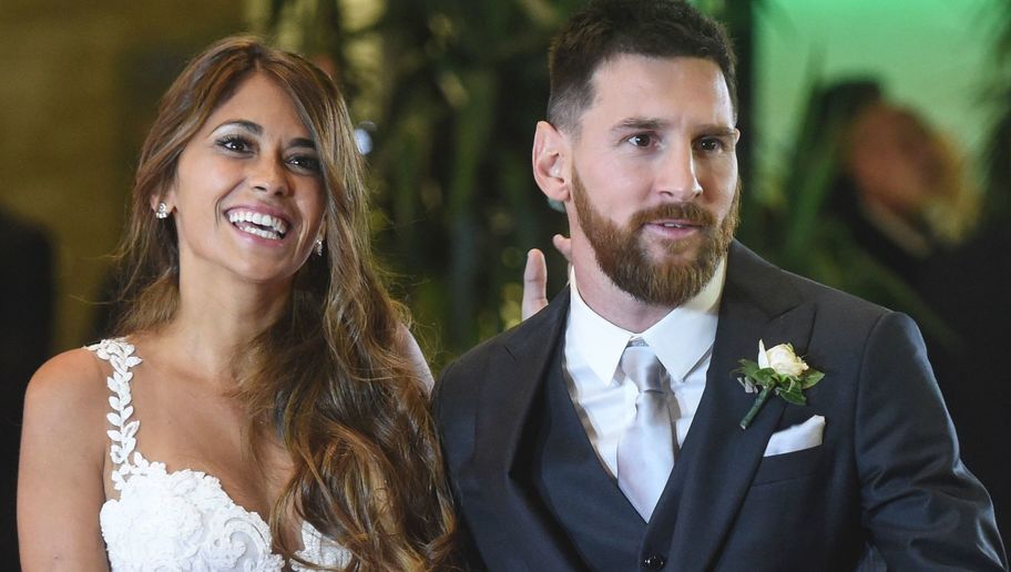 Messi redistribue la nourriture de son mariage 