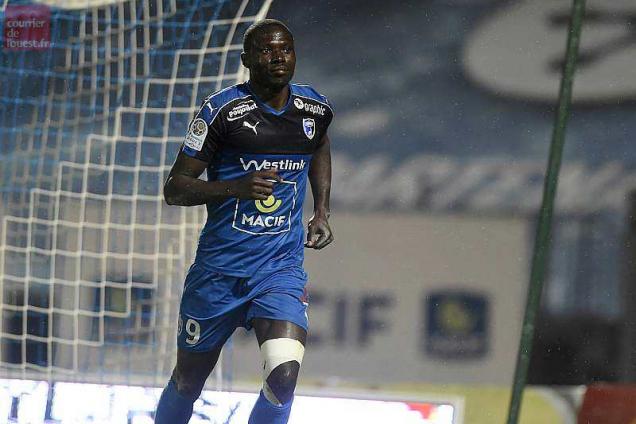 Dona Ndoh veut assurer le maintien de Niort Dona Ndoh veut assurer le maintien de Niort