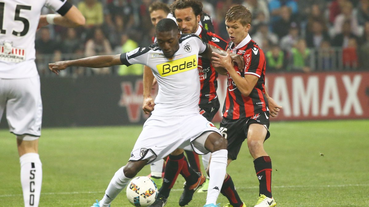 Toko Ekambi, pour assurer le maintien d’Angers contre Nice