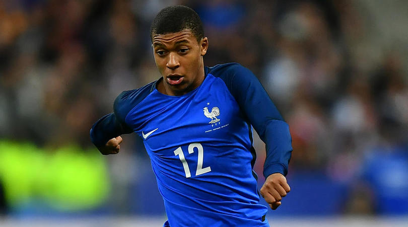Les premières critiques contre Kylian Mbappé