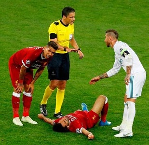 Roberto Firmino clash Sergio Ramos : "Ramos est un idiot" Roberto Firmino clash Sergio Ramos : "Ramos est un idiot"
